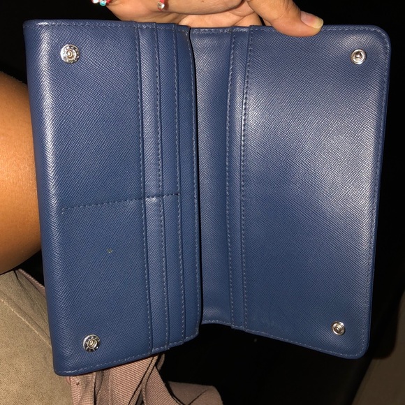 Tory Burch Wallet - Picture 4 of 5